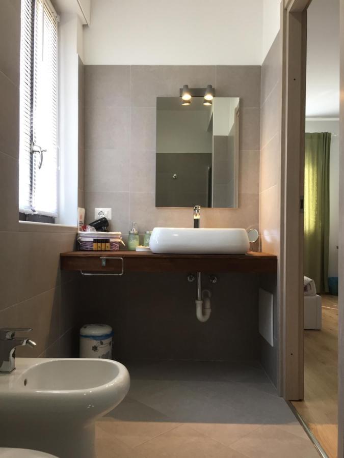 Il Gatto Stanco B&B Арона Екстериор снимка
