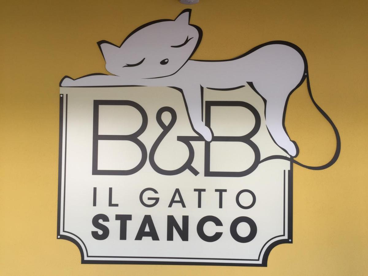 Il Gatto Stanco B&B Арона Екстериор снимка