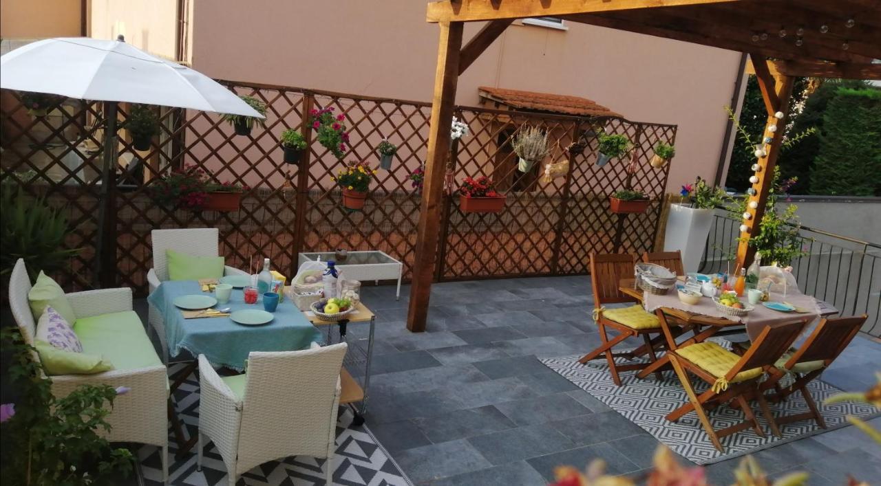 Il Gatto Stanco B&B Арона Екстериор снимка